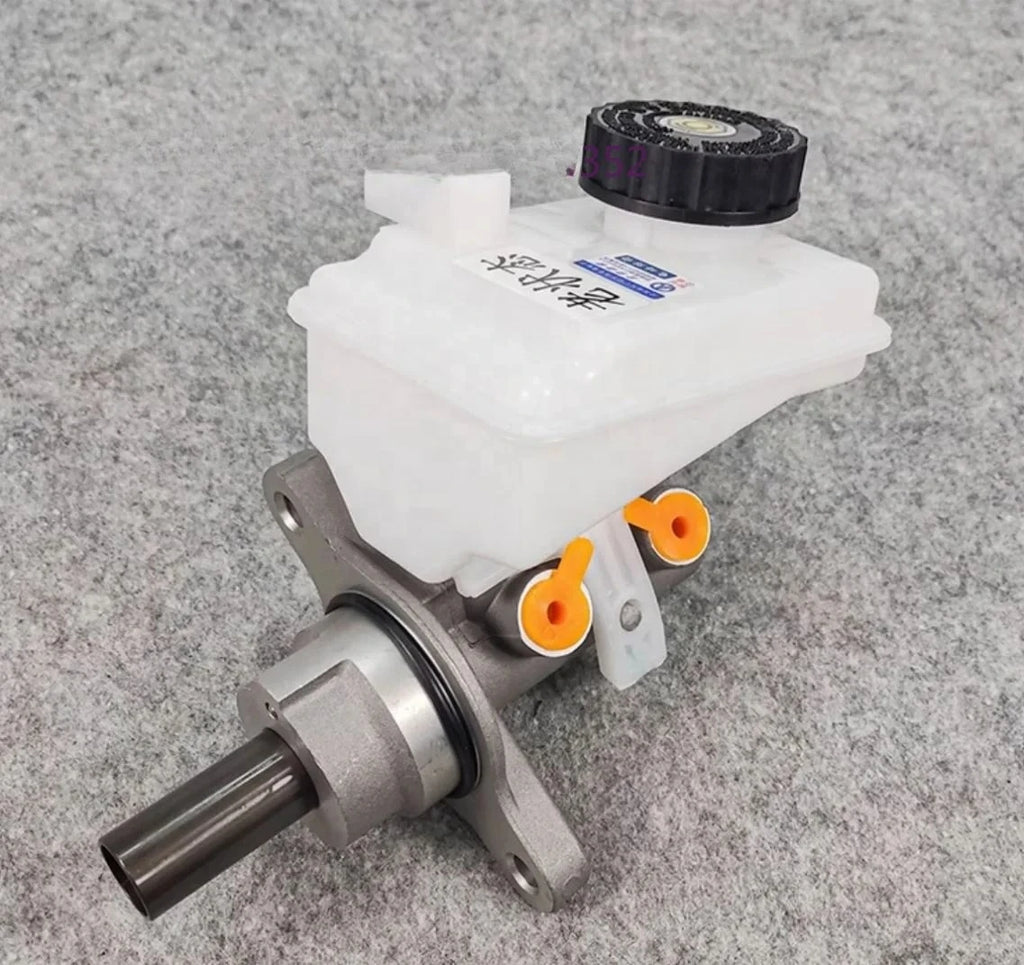 Gold seller master cylinder vacuum pump brake assembly for BYD F0 F3 F6 S6 L3 G3 High Quality More Discounts Cheaper 1
