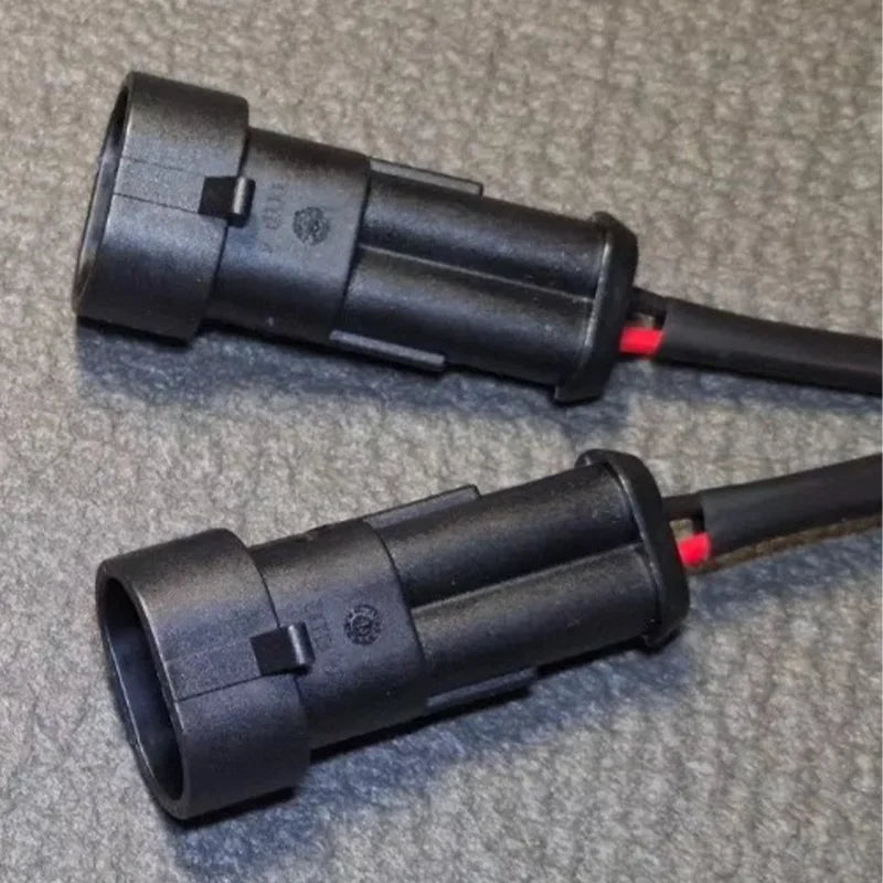 Y Splitter Cable Power Outlet Connector Plug 12V For Honda CRF250L CRF300L XL750 Transalp 2023-up CRF1000L CRF1100L Africa Twin