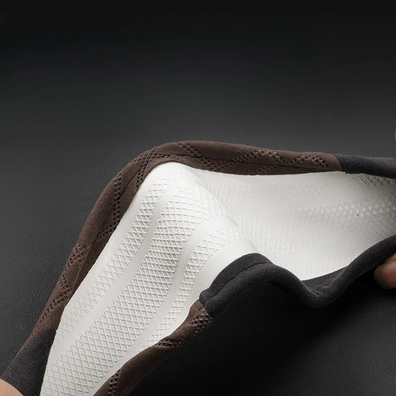 For BYD Equation Leopard 8 Steering Wheel Cover Winter 2025 Leopard 8 Zhiyong Flagship Version 7 Seats 6 Seats Fleece