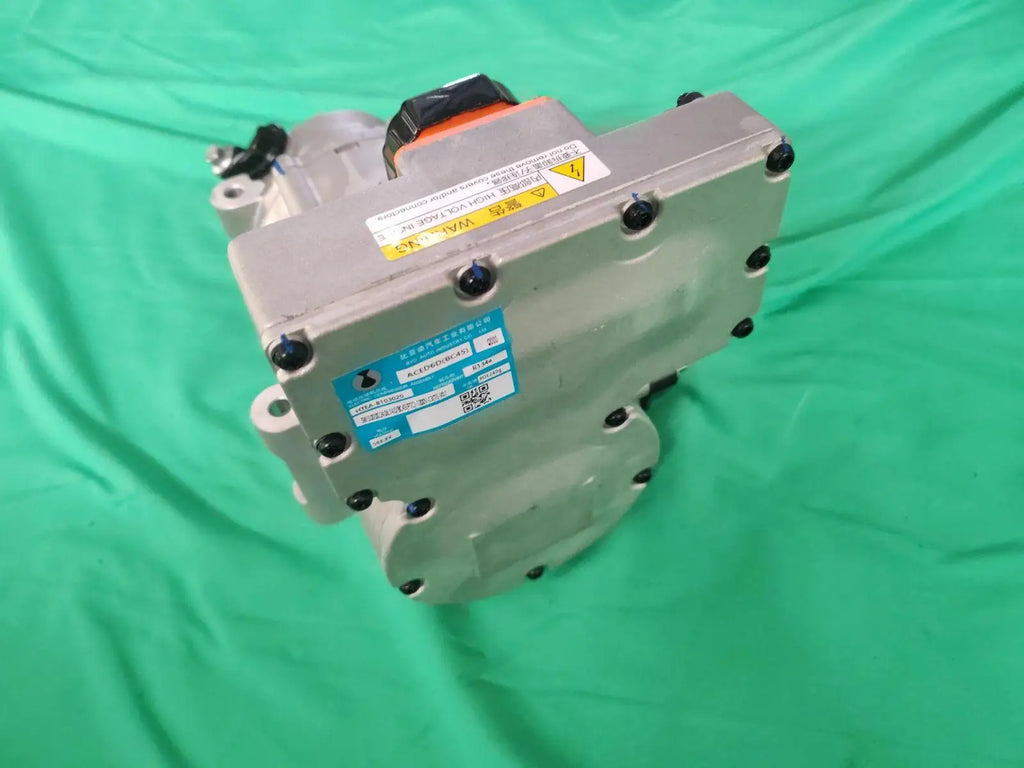 BYD Tengshi Z9 Electric A/C Compressor HTEA-8103020,Original Genuine Parts,Brand New & Strictly Inspected with Quality Assurance