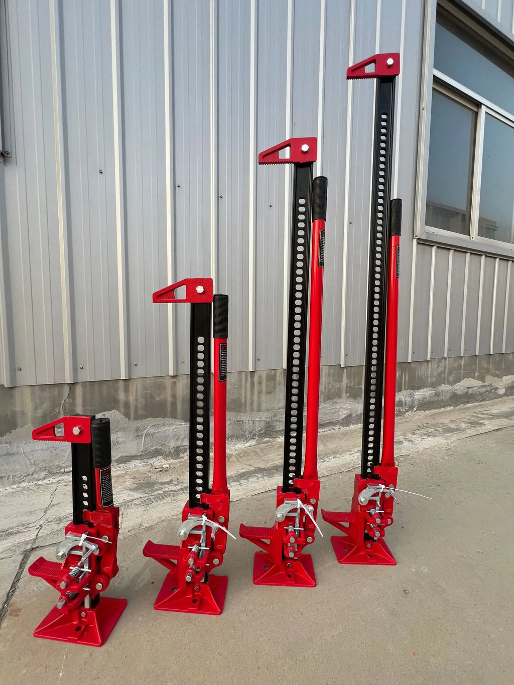 33 Inch Off-road Jack Factory Price 2 Ton Portable Hi-Lift Jack for 4*4 Recovery