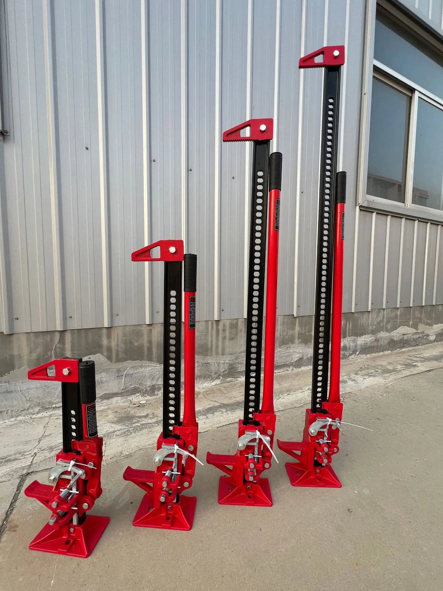 33 Inch Off-road Jack Factory Price 2 Ton Portable Hi-Lift Jack for 4*4 Recovery