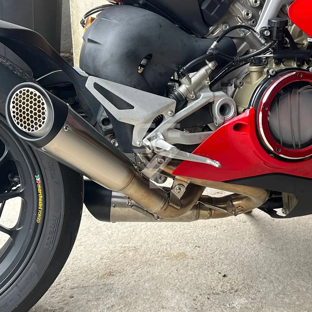 For Ducati Panigale V4 / S 2018 to 2023 StreetFighter V4 2020-2022 Escape Slip-on Motorcycle Exhaust Muffler With Link Pipe
