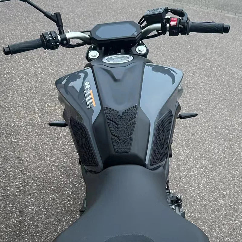 Rubber Sticker For YAMAHA MT-07 MT 07 MT07 2021-2023 Fuel Tank Stickers Non-slip Side Waterproof Pad Motorcycle Accessories