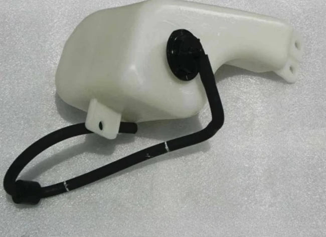 F3-1311100-C2 Coolant Overflow Bottle Expansion Tank Reservoir Tank Assembly for BYD F3 G3 F3R L3  EQEA-1311010