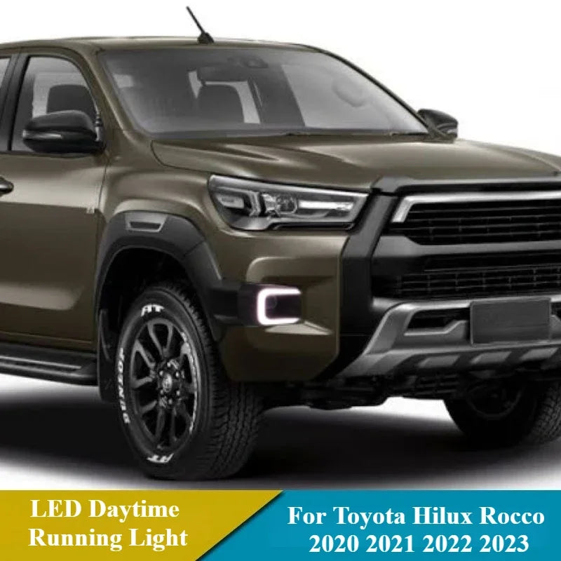 مصباح LED للسيارة يعمل بالنهار، إشارة انعطاف صفراء ديناميكية، مصباح ضباب نهاري 12 فولت معدل لسيارة تويوتا هايلكس 2020 2021 2022 2023