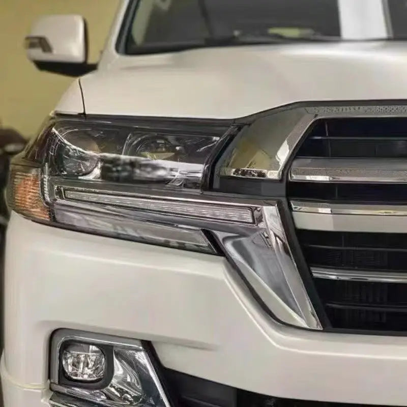Car Front Grille Headlight Decoration DRL Daytime Running Light Dynamic Turn Signal for Toyota Land Cruiser LC200 2016-2021