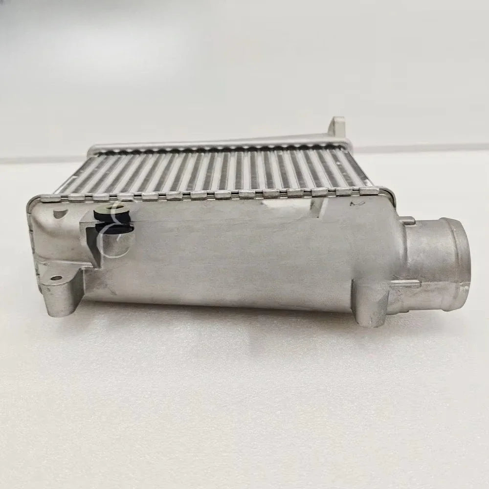 For Nissan Terrano Patro GR II Wagon Terrano 14461VC104 14461VC106 14461-VC10A 14461-VC106 14461VC10A Intercooler