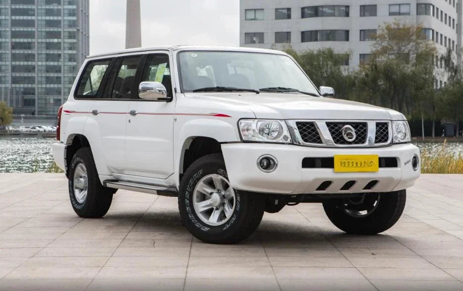 L or R Rear Bumper Lamp Cover for Nissan Patrol Y61 Light Frame Not for Y61 Gr Bumper Cover Turning Lamp Cover