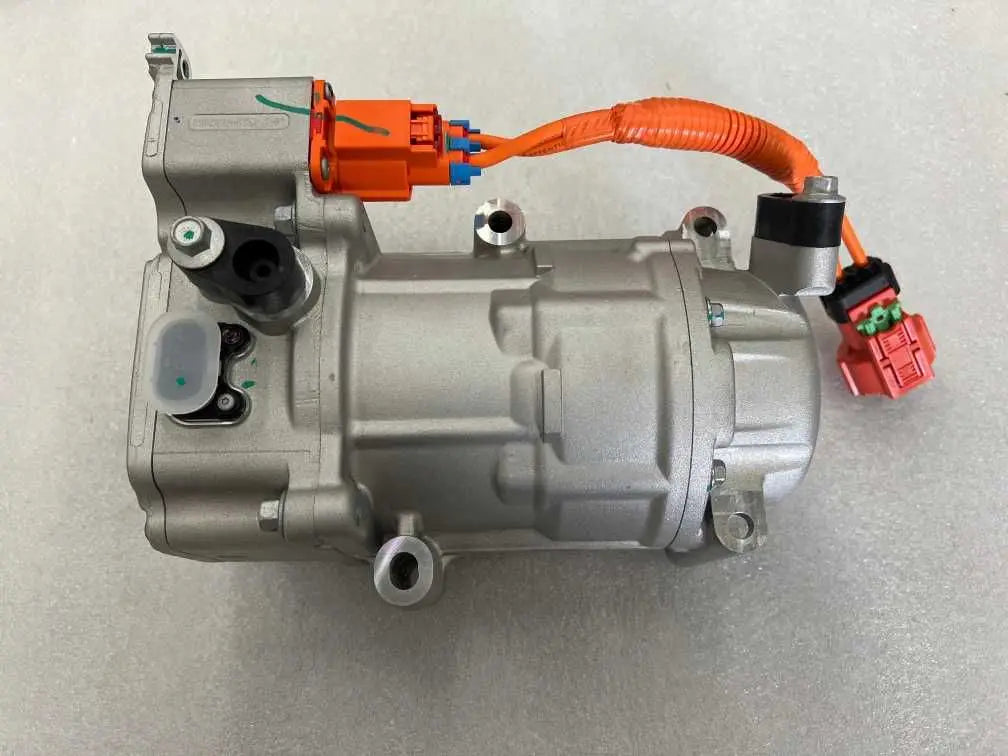 Brand New High Quality Original EM2EKA-8103020Z Electric Compressor Assembly Fit BYD Dolphin & 2nd Gen Yuan Plus Smart Drive