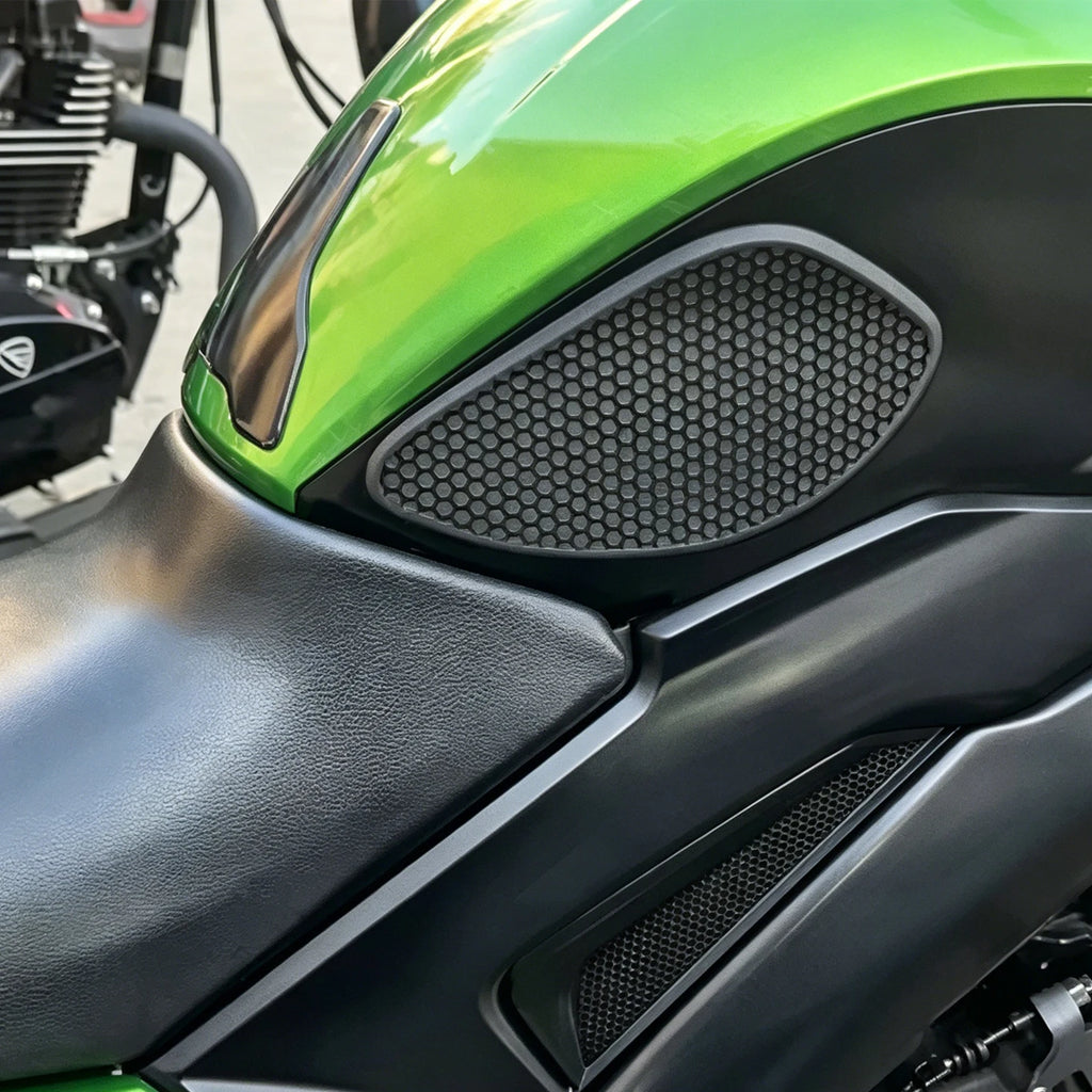 For Ducati Panigale V2 V2S 899 959 1199 1299 Streetfighter V2 V2S V2 Universal Motorcycle Stickers Tank Pad Side Pads Knee Pads