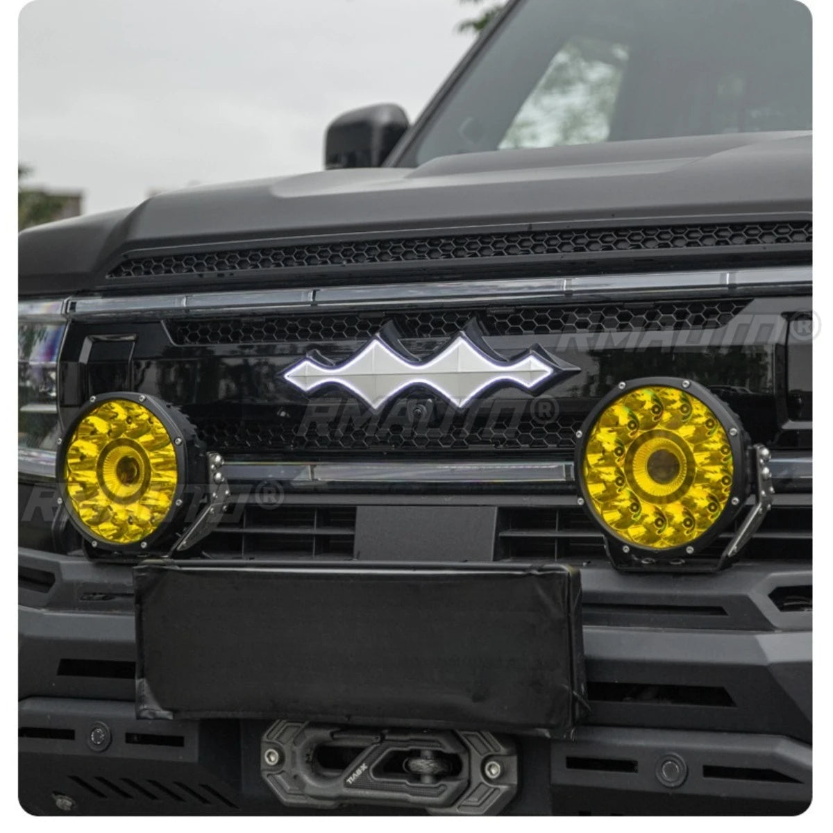 For BYD Leopard 5 Car LED Bumper Grill Decorative Cover Trim Racing Grille Body Kit Front Bumper Grill Exterior Part