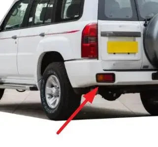 L or R Rear Bumper Lamp Cover for Nissan Patrol Y61 Light Frame Not for Y61 Gr Bumper Cover Turning Lamp Cover