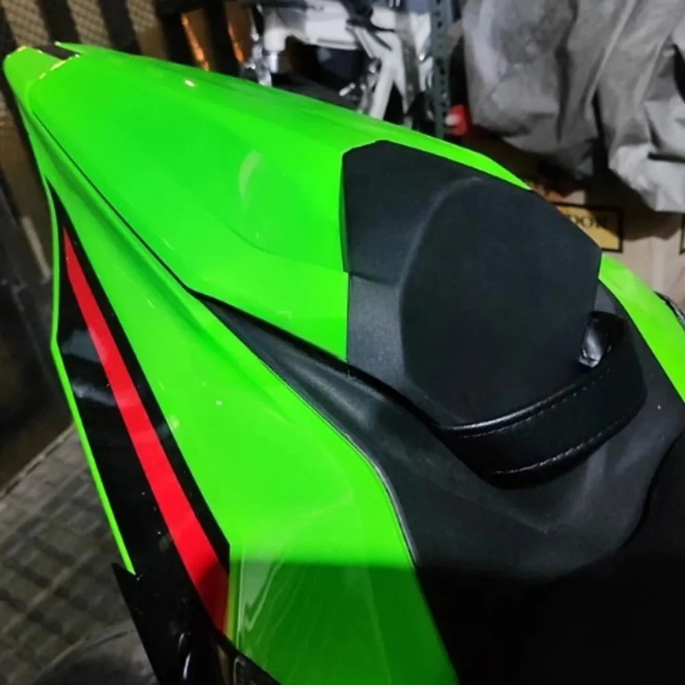 For Kawasaki Ninja ZX-4R ZX-4RR ZX-25R ZX4R ZX4RR ZX25R  Motorcycle Rear Passenger Pillion Seat Cover Fairing Cowl 2020-2024